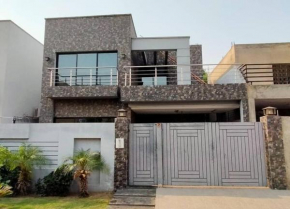 Entire Unit in LHR near Airport